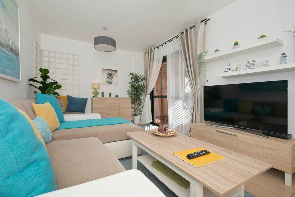 Lovely Spacious Apartment In Сан-Исидро Экстерьер фото